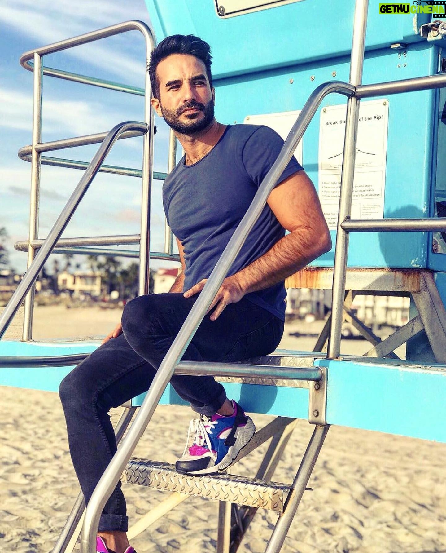 Guido Massri - 2K Likes - Hay más lindo que ir a la playa en otoño? Casi sin gente, está fresco y poder disfrutar del sonido del Mar. Otro de mis momentos preferidos: contemplar el mar en silencio. Les gusta?
