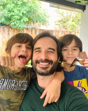 Guido Massri Instagram - Mi mejor versión de domingo.

#family #nephew #sundayfunday