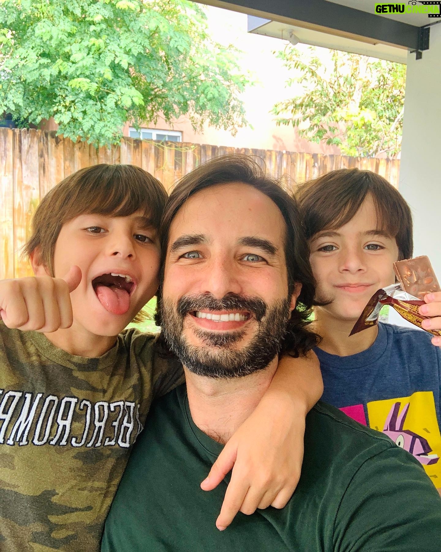 Guido Massri - 1.5K Likes - Mi mejor versión de domingo.
#family #nephew #sundayfunday