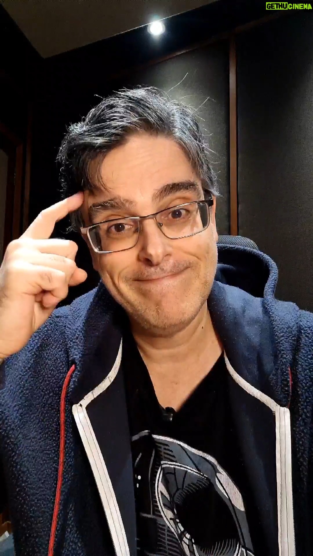 Guilherme Briggs - 22.1K Likes - Falando um pouco sobre o cérebro, essa máquina sofisticada que carregamos em nossos corpos.
Eu sempre me interessei por ler sobre a mente e o comportamento humano, para poder me entender, assim como o mundo ao meu redor.
Como diria o o querido e saudoso astrônomo e divulgador científico, Carl Sagan: "O cérebro é como um músculo. Quando pensamos bem, nos sentimos bem."
