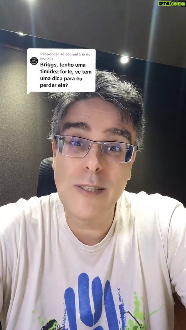 Guilherme Briggs - 21K Likes - Como lidar com a timidez?
Na rede vizinha eu combinei com os seguidores de responder três perguntas deles sobre qualquer assunto. Essa é a primeira que respondi. ❤️