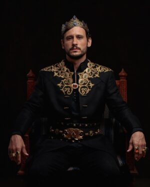 Guilherme Dellorto Instagram - Daqui a pouco vamos começar a contar a parte final da jornada desse moço!! E Que presente foi dar vida à ele. Quanta coisa num só personagem… Aguarde que muuuuuita coisa ainda vai acontecer nessa temporada! Vem T10!!!