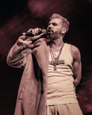 Guilherme Duarte Instagram - Obrigado, Lisboa. Gandim segue para Faro, Guimarães, Leiria, Coimbra e fecha a loja com nova data em Lisboa.

Obrigado a todos. Prrraaaa. 

📸 @macedo