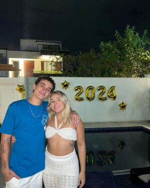 Guilherme Seta Instagram - Obrigado por tudo 2023 🙌🏼 
Vemm 2024 💙