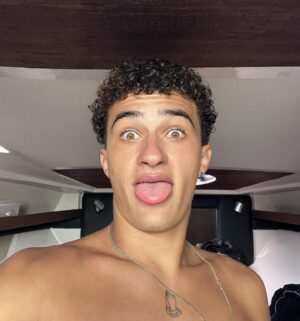 Guilherme Seta Instagram - valeu fevereiro, vc foi bom dms 🫶🏼