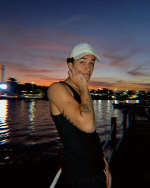 Guilherme Seta Instagram - sem ideia pra legenda 🥱