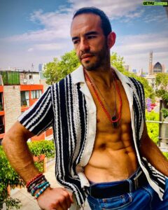 Actor Guillermo Iván HD Instagram Photos and Wallpapers March 2024