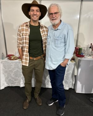 Guíto Instagram - Mestre na estrada @renatoteixeira
