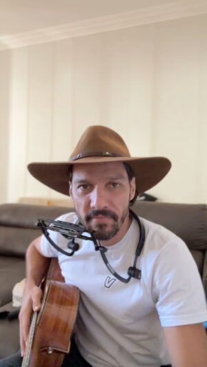 Guíto Instagram - Amigos do Rio de Janeiro ! Dia 11 de julho, quinta feira. Para o evento #quintassonoras na @cidadedasartes_ . Estaremos levando nossa violinha. Adquira seu ingresso pelo sympla e espero vc lá !! #viola #riodejaneiro