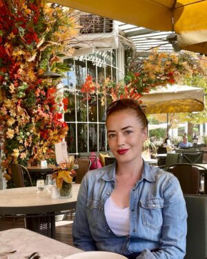 Gülşah Ertuğrul Instagram - Everything work best when they are balanced♎️ always remember where you re positioned and who you are #septembergirl 🍁 #libraseason