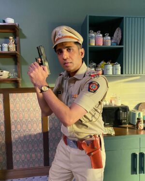 Gulshan Devaiah Instagram - #badcop #bts 
@fremantleindia presents
BADCOP by @aditya_datt 
Only on @disneyplushotstar 
Ep 4 out now!!
New episodes every #Thursday