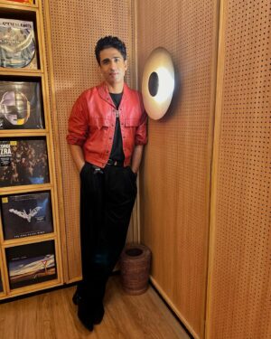 Gulshan Devaiah Instagram - “हम नहीं सुधरेंगे”
#versovakaversace #ulajh