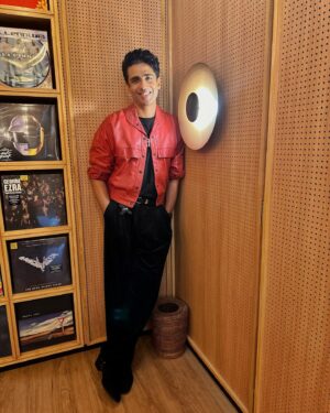 Gulshan Devaiah Instagram - “हम नहीं सुधरेंगे”
#versovakaversace #ulajh