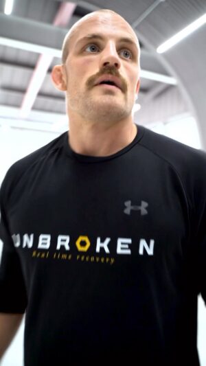 Gunnar Nelson Instagram - It’s almost time! Counting down the seconds until it’s time to step into the cage🔥
This fight week has been amazing. Gunnar is feeling strong and ready to bring his A-game. Let’s go! 💪
#UFC286 #ufc #mma #gunnarnelson #mjolnir #mjolnirmma