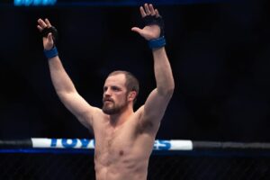 Gunnar Nelson Instagram - @gunninelson just signed a new multi fight contract with the @ufc 🔥
Fight announcement coming soon 👀
