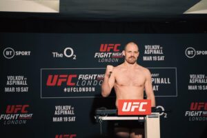 Gunnar Nelson Instagram - 171✅
.
.
.
.
#ufclondon #ufc #mma #mjolnirmma