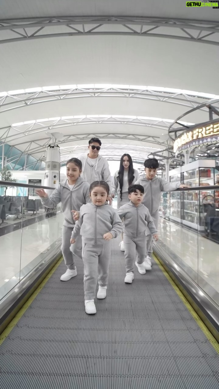 Guntur Triyoga - 119.8K Likes - Liburan Kemana Ni, GA Family 🥰
Tebak Dengan Benar 5.000.000-, Untuk 5 Orang Pemenang Di Instagram Dan Tiktok 💸
Pengumuman Akan Di Umum Kan Di Next Video, Semoga Kamu Beruntung ♥️
#allahummabarik #familygoals