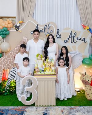 Guntur Triyoga Instagram - Selamat ulang tahun My Little twins, Baby Axelle & Baby Alexa 🎉

Sejak kalian datang ke dunia ini, Tiga tahun yang lalu, kalian telah memberikan moment-moment indah dalam hidup Mommy & Daddy, kegembiraan yang tak ada habisnya dan kenangan termanis untuk di lihat kembali ❤️

Mommy & Daddy mencintai kalian @galittletwins ❤️

#allahummabarik #babytwins #cutebaby