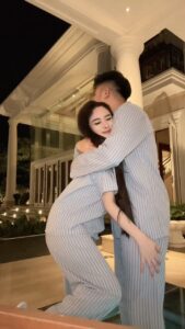 Guntur Triyoga Instagram - Malam Minggu Kami 🤍