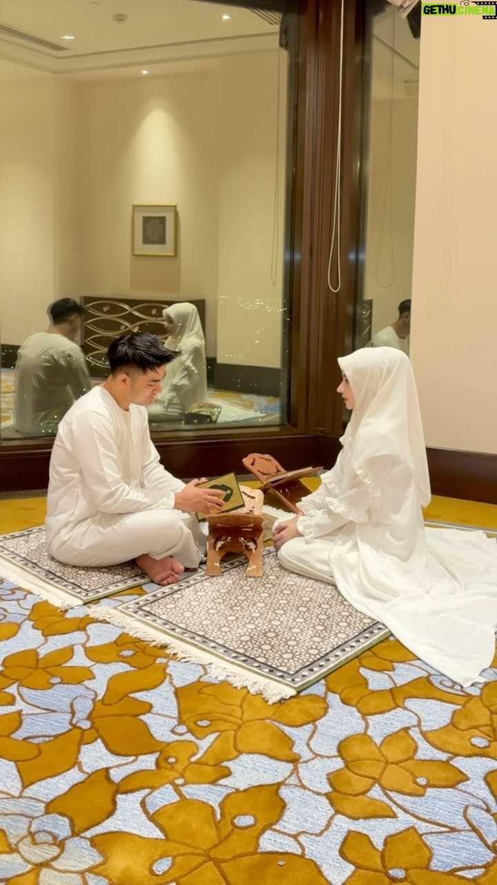 Guntur Triyoga - 79.4K Likes - Kamar Dengan View Terbaik Di Dunia 🕋🤍🥹
#allahummabarik
