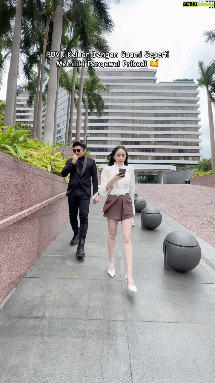 Guntur Triyoga - 171.8K Likes - Apakah Kalian Juga Sama? 🥰
#husbandandwife #allahummabarik