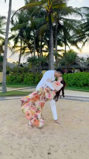 Guntur Triyoga Instagram - Menari Dengan Cinta 💕