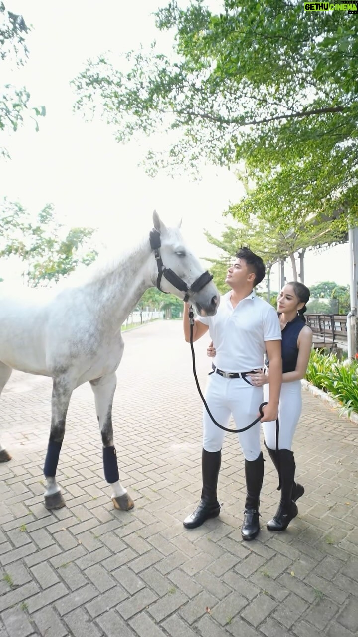 Guntur Triyoga - 133.9K Likes - Still The One ♥️
#allahummabarik #equestrian #aprisdevita #gunturtriyoga #husbandandwife