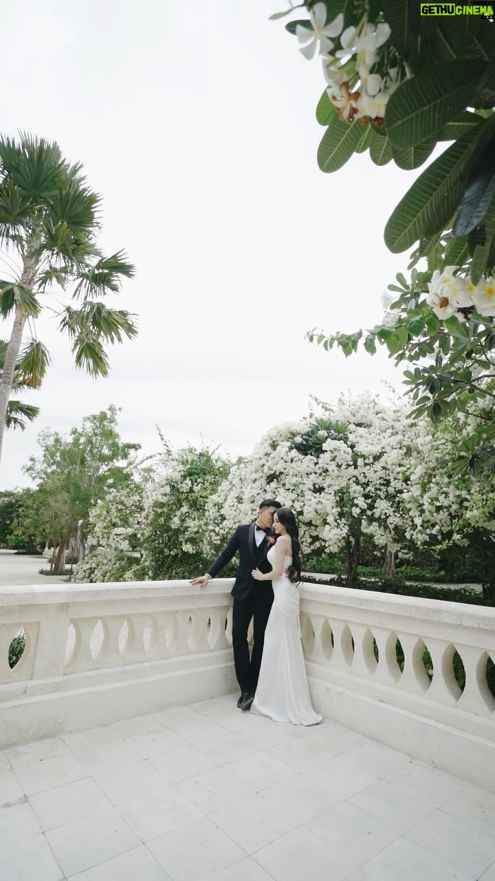 Guntur Triyoga - 108.6K Likes - Happy Wedding Anniversary 🩷
Pemanang 1.000.000-, @hlneyz Dan @mom_utyy
#allahummabarik #husbandandwife #weddinganniversary