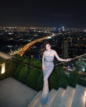 Guntur Triyoga Instagram - Beautiful View With Beautiful Wife ❤️