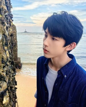 Guo Junchen Instagram - Don’t ruin a good day by thinking about the possibility of a bad day in the future. Just enjoy the present moment :)
