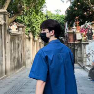 Guo Junchen Instagram - 走走停停的一天🚶🏖️🎮