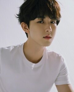 Guo Junchen Most Liked Photos and Posts