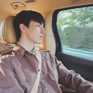 Guo Junchen Instagram - Sunday🌤️