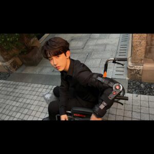 Guo Junchen Instagram - 开工 都是宝贵的经历 郭俊辰限定皮肤仅此一套🩼🩼🦽 ​​​
