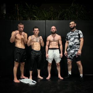 Guram Kutateladze Instagram - Training camp with brothers 🏆🤝⚔️
@khamzat_chimaev 
@felipelimamma 
@rafael.kv1