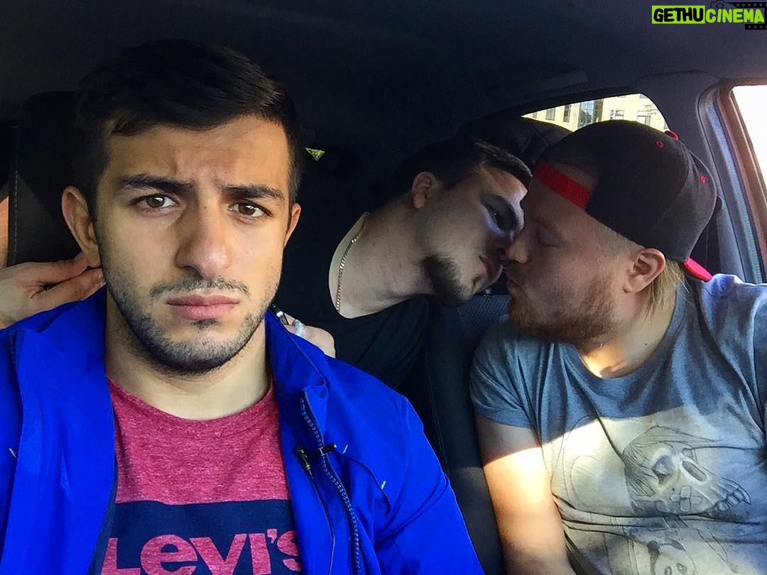 Guram Narmania - 7.8K Likes - Гурам, Андрей, Сережа (слева направо).
#гурамгрузин #rakamakafo