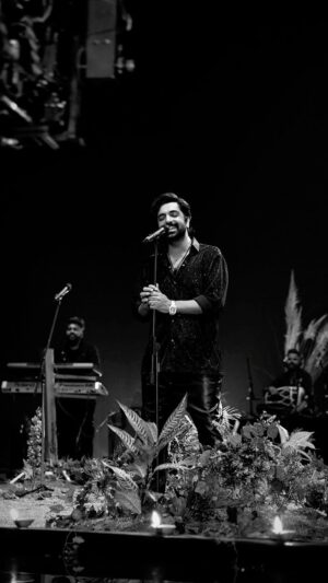 Gurnazar Instagram - #tukadoaawenga 🕊

@sachdevaakhilnasha bhaji @gurnazar_live