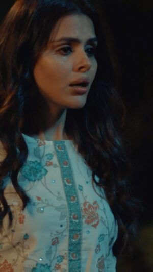 Gurnazar Instagram - Adhoore Waadon Ko Anjaam Nahi Deta,
Rishta To Rakhta Hai Par Naam Nahi Deta 😔 #dostbanke #gurnazar #priyankachaharchoudhary 

@officialrfakworld @priyankachaharchoudhary @abhaynoorsingh_ @kushagrathakurofficial @kartikdevofficial @iamgauravdev @gurnazar_live @warnermusicindia @eypcreations #gurnazarlive @explorehonor