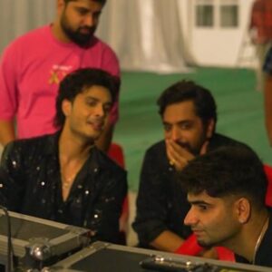 Gurnazar Instagram - Some Glimpses from the set of Tu Kado Aawenga 🫶❤️

@sachdevaakhilnasha 
@gurnazar_chattha 
@nitishraizadaa 

#TuKadoAawenga #GurnazarLive #BehindTheScenes #BTS #NashaBoy #AkhilSachdeva #Gurnazar #TrendingSong #SoothingMusic