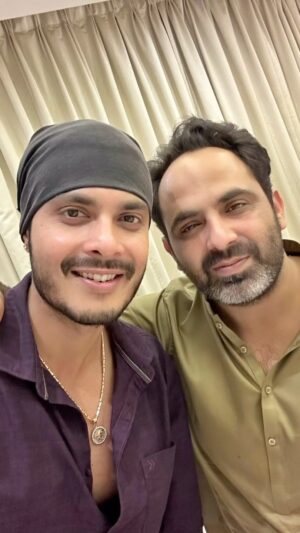 Gurnazar Instagram - Bohot Time To Milan Di Tamanna Si ❤️ Bohot Changa Laggya Milke @tehzeebhaafi Bhaji 🫶🙌 

#tehzeebhafi #gurnazar