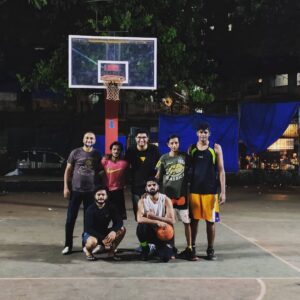 Gursimran Khamba Instagram - Squad @buzzerbeatersindia! Getting some reps in with the guys before the @streetball_league kicks off in a week! @aqibkhan7777 @asholution @mohsinjordan60 @kumarjagani @sameer.__.10 @dhavalsoni.1 #mastanymca
