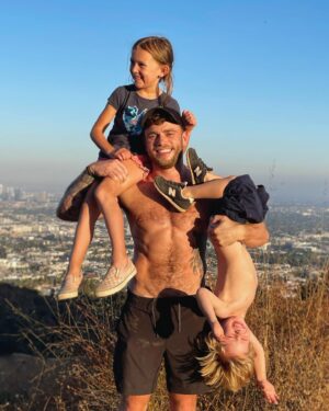 Gus Kenworthy Instagram - Unfortunate shadow placement…