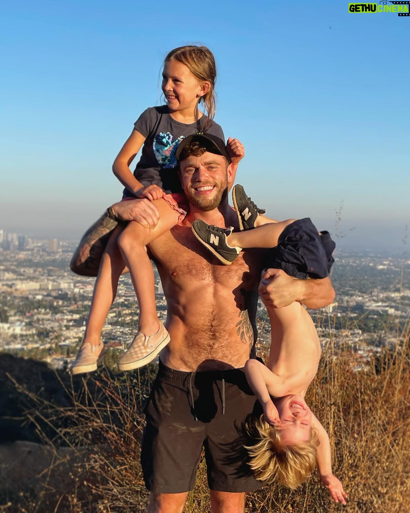 Gus Kenworthy - 81.2K Likes - Unfortunate shadow placement…