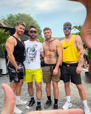 Gus Kenworthy Instagram - Frame-worthy moments from NY Pride! 🌈🗽🫶🏻