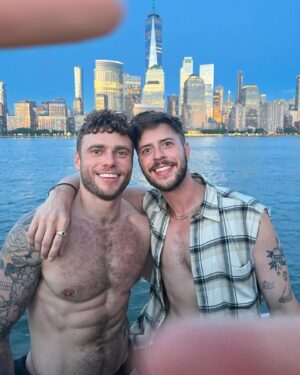 Gus Kenworthy Instagram - Frame-worthy moments from NY Pride! 🌈🗽🫶🏻