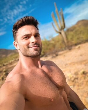 Gustavo Naspolini Instagram - Dry 💦☀️
