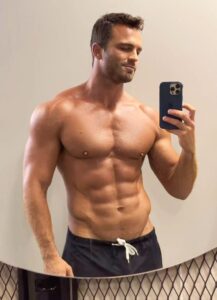 Actor Gustavo Naspolini HD Instagram Photos and Wallpapers May 2024