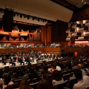 Gustavo Santaolalla Instagram - Thank you London for an amazing show! 🙏🏻

It was an honor to play The Last Of Us soundtrack with @philharmonia_orchestra 
Conductor: @marekwroniszewski 
Special Guest: @juanxluqui 

Thank you @gamemusicfestival for the invitation, I am really happy for the unforgettable night we shared.

See you soon!

Gracias Londres por un show increíble! 🙏🏻

Fue un honor interpretar el soundtrack de The Last Of Us junto a la @philharmonia_orchestra
Dirigida por: @marekwroniszewski 
Invitado especial: @juanxluqui

Gracias @gamemusic festival por la invitación, realmente estoy muy feliz por la noche inolvidable que compartimos. 

Nos vemos pronto! 

📸 @joagaluszka
@ese_chape @alex_moukala @alep13 
@matpawlak  @marta.pawlakmae 

#gmfest2024 #gamemusicfestival #thesoundsofthefireflies #thelastofus #tlou @druckmann @thelastofus @naughty_dog_inc @playstation @playstationuk @playstation_la