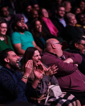 Guz Khan Instagram - London, thanks for making my 38th Birthday one to remember. I do this for us, and you don’t understand how much you all mean to me. My Chinese, white brother. The Brown Tory, Gemma and Jémma and @sadiq the ULEZ master and the guy who wanted to give “my people” ten grand, we’ll never forget 😅🤲🏽💚🇵🇸 📸 @hvrisworld