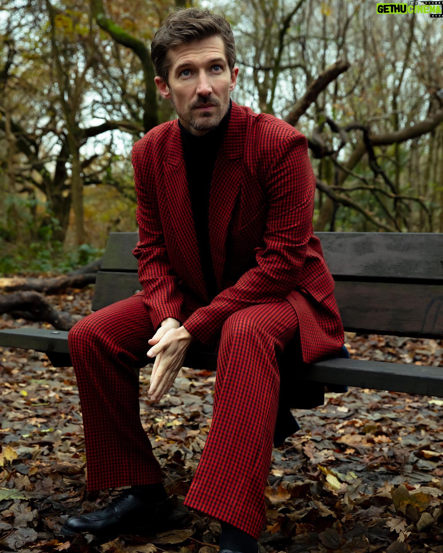 Gwilym Lee - 33.6K Likes - I wore a bright red suit and traipsed through the woods to chat to the guys @coolamericamag about @thegreathulu, acting, kindness and not being cool…amongst other things. Thanks for having me along.
Photographer: @jemimashoots
Styling: @gregory_russill @gary_represents
Grooming: @charlieculleneducation
#thegreat #coolamerica #hulu